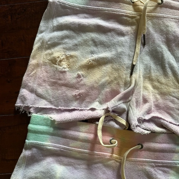 Brand new Distress n: philanthropy shorts - Picture 3 of 6